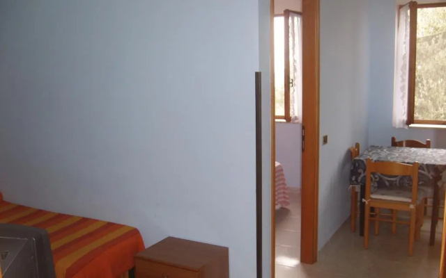 Jolly Residence