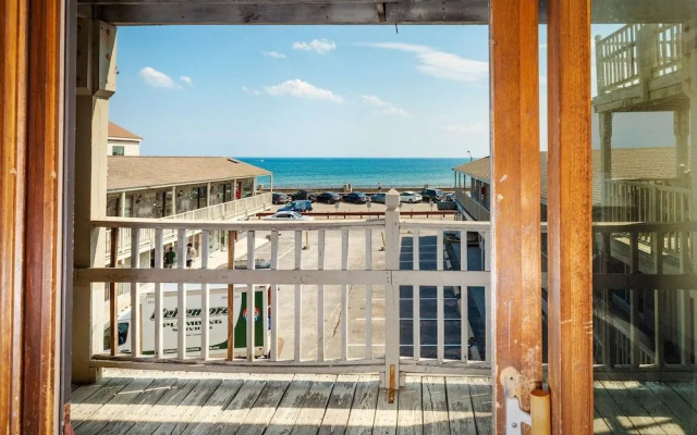 Sea Spiral Suites