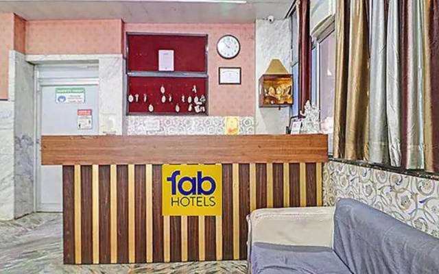 OYO 82149 Hotel Karma Palace