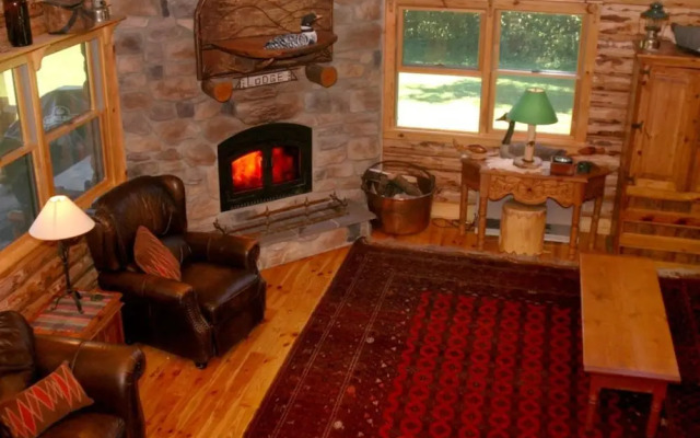 Raquette Lodge