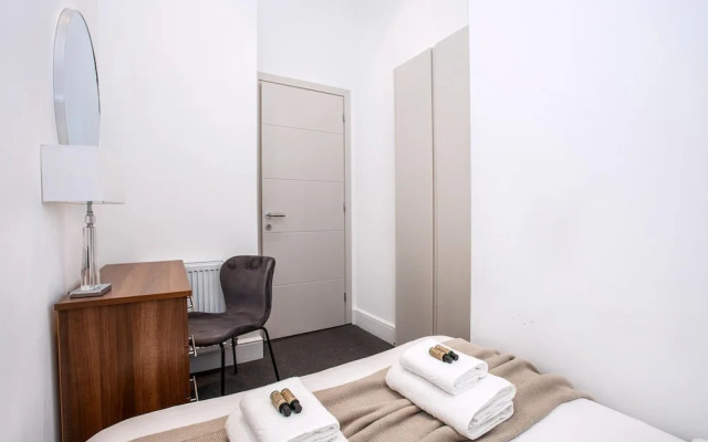 Stylish Harley Street Apartment