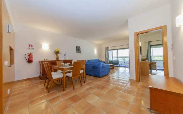 B39 - Marina Hill Apartment