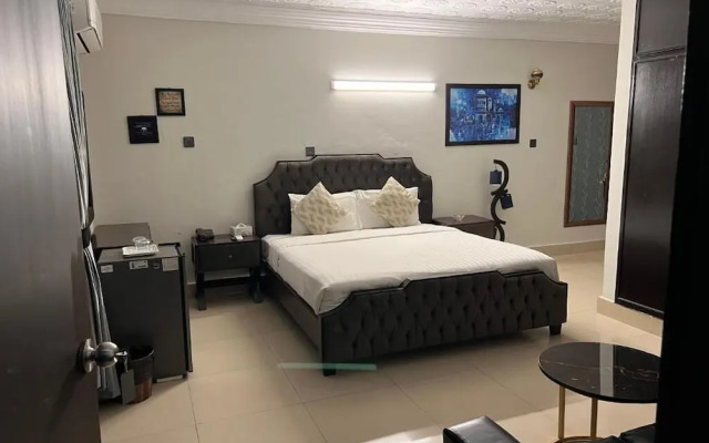 Capital Lodges