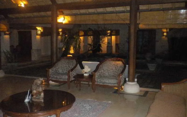 Taman Suci Villa
