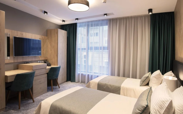 Family Hotel Business Club