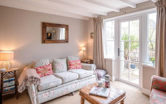 6 Station Terrace, Framlingham