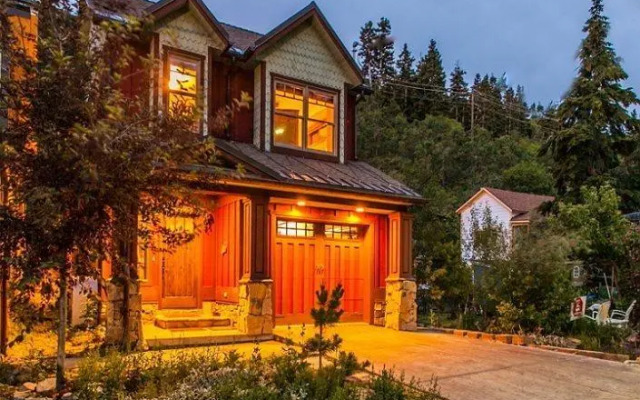 Luxury Park City Homes by Utopian