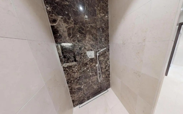 White Pearl Apartment 3.03