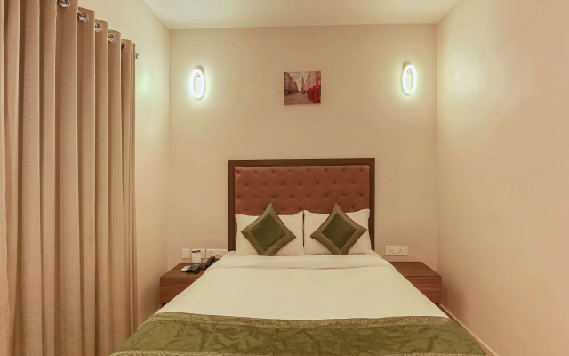 Treebo Goodland Residency - 500m from Railway Station