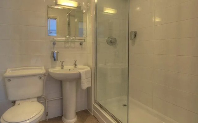 The Wheatsheaf Hotel by Good Night Inns