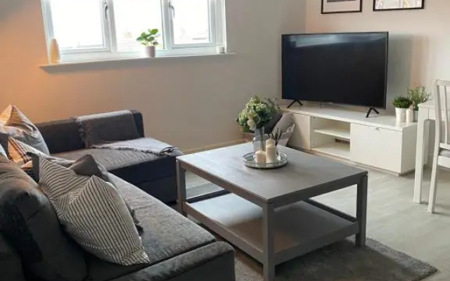 Coalhouse Apartment