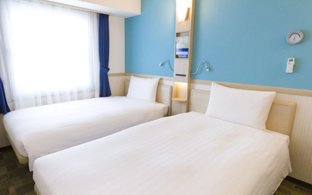 Отель Toyoko Inn Osaka Kyobashi Sakuranomiya