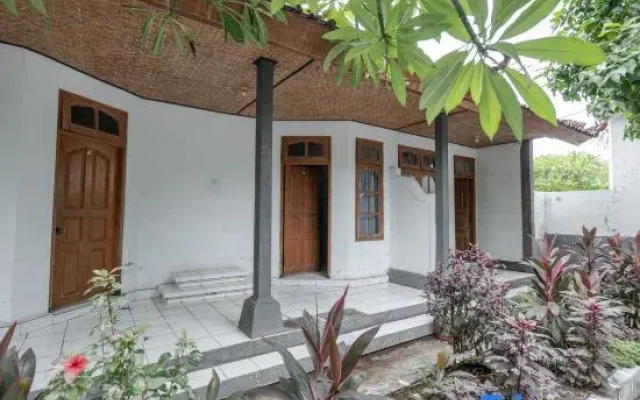 Rommeo Inn Lovina Mitra RedDoorz