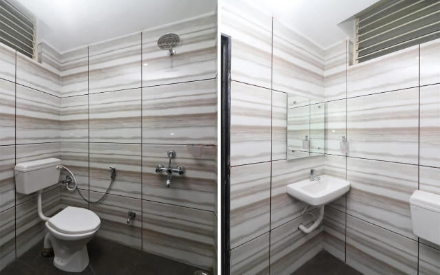 OYO 27611 Hotel Shree Regency