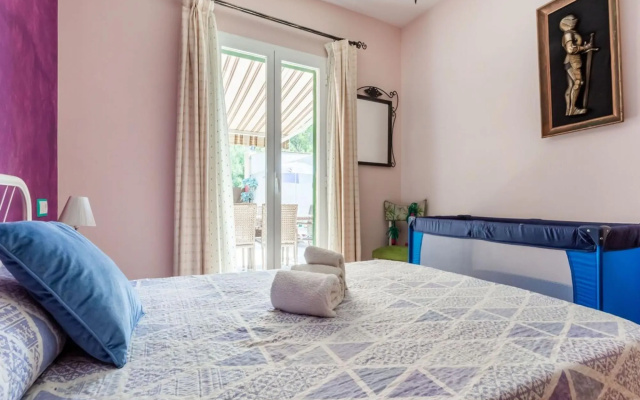 Villa in Tolleric With Private Pool