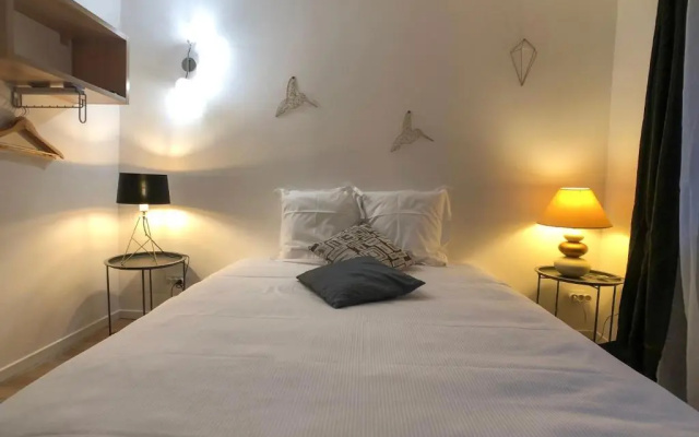 Beauty & The Beast Old Town Cosy Apartments