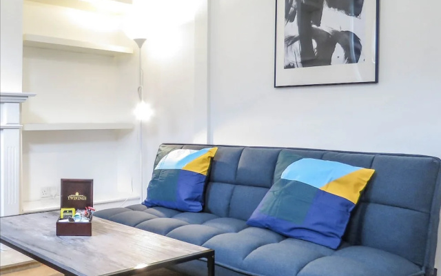 Tudors eSuites Historic Townhouse Birmingham with Garden