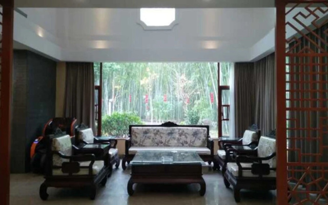 Yi Jing Lin Feng Hot Spring Hotel