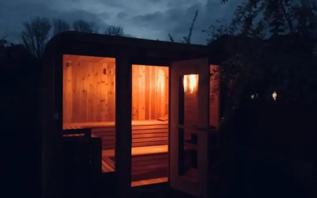 House With a Private Swimming Pool and Sauna