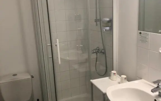 Revhotel