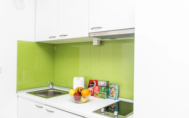 150sqm Apartment with 4 units! GREAT FOR GROUPS