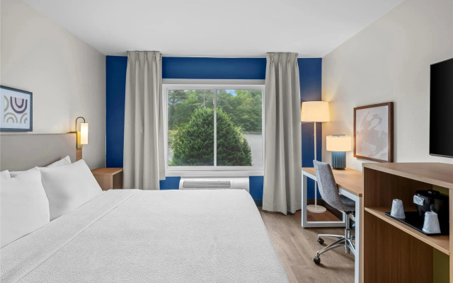 Spark by Hilton Brunswick