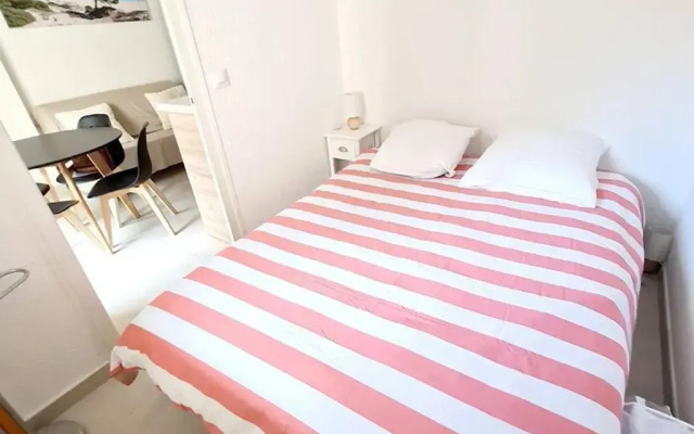 Appartement Six-Fours-les-Plages, 2 pièces, 3 personnes - FR-1-316-300