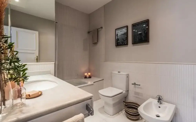 Aversa - 2 Bedrooms in Azca