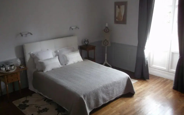 A la Villa dHerbauges