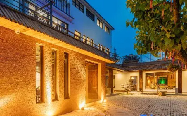 Ginkgo Courtyard