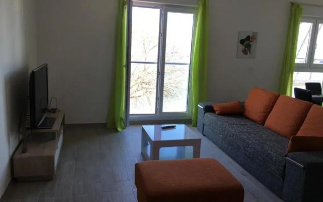 Oki Apartment