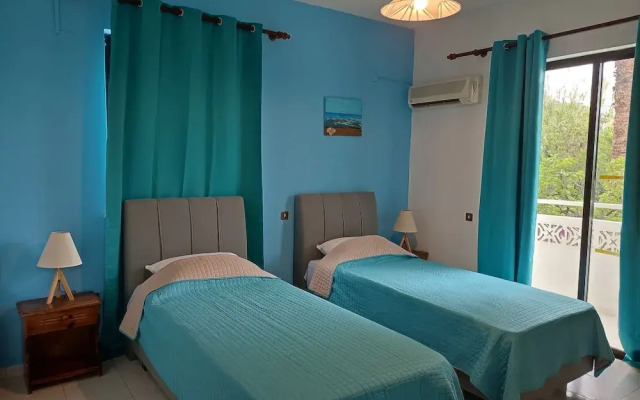 Dolphin Apartments