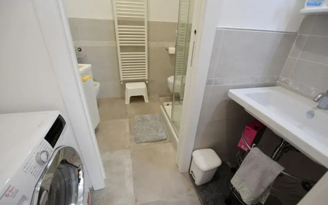 Fortezza white apartment