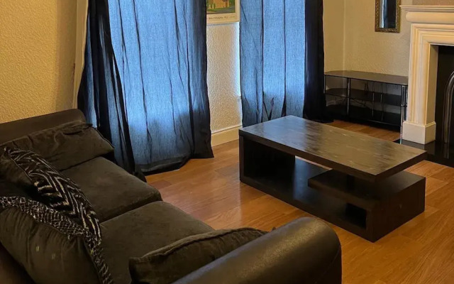 4 Bedroom House in Newry Central