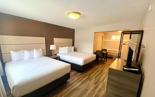 North Vancouver Hotel