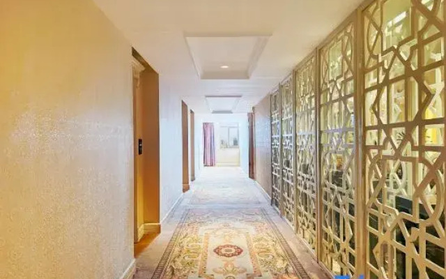 Langhua International Hotel (Zhengding Ancient City)