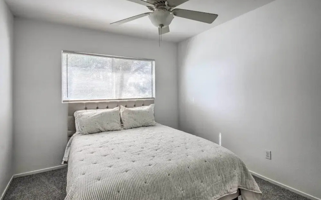 Central Bakersfield Townhome w/ Private Patio