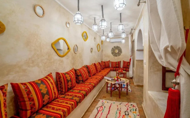Riad Zahrat Al Sahara