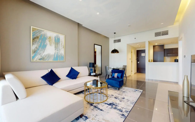 Business Bay -  Damac Majestine Tower 1818