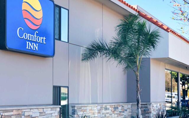 Отель Comfort Inn Near Old Town Pasadena вид на фасад