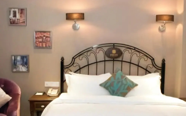 Folunsi Garden Hotel