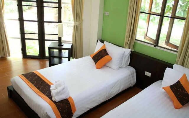 Petch Rim Tan Resort