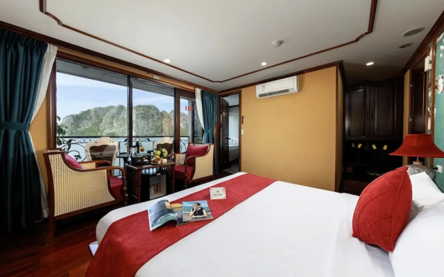 Verdure Lotus Grandeur Cruise