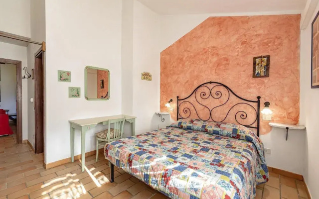 Cornflower apt With Shared Pool