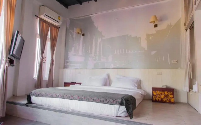 Arom d Hostel