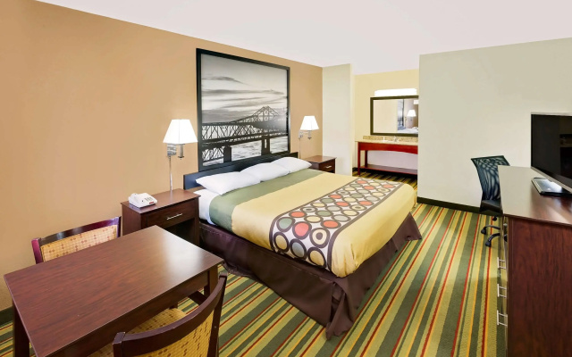 Super 8 by Wyndham Laurel