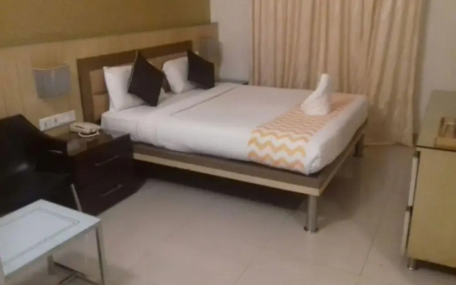 OYO 17123 Hotel Sandesh Kingston