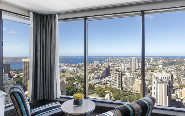 Meriton Suites World Tower