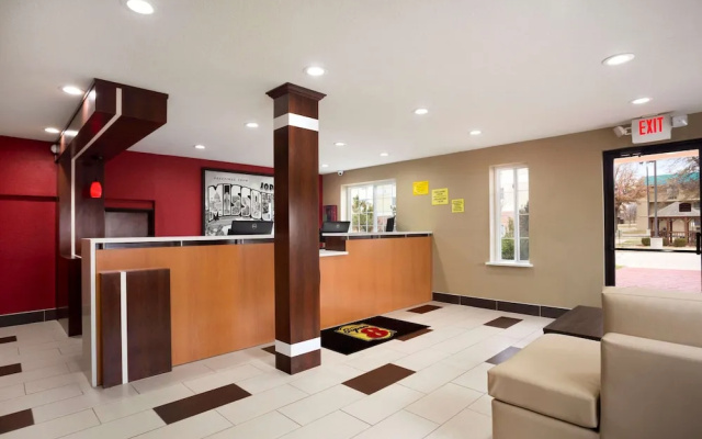 Super 8 Joplin