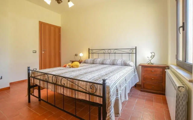Beautiful Home in Chiusdino With Wifi and 5 Bedrooms